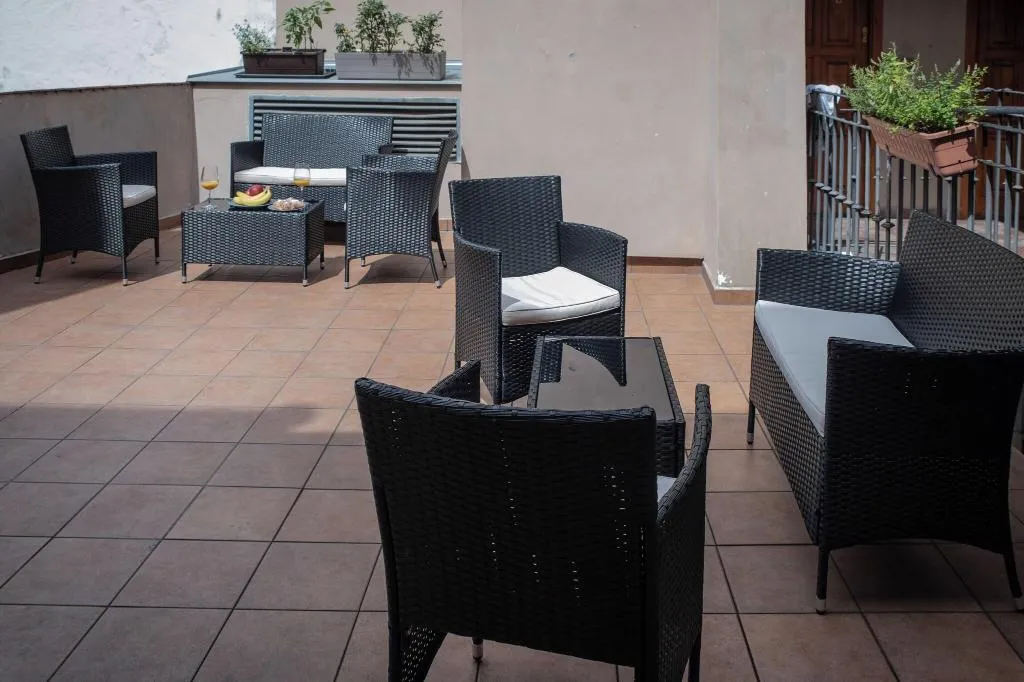 Terrace, Boutique Apartments White Swan, Prague