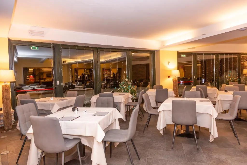 Restaurant, Hotel la Torre Spa & Restaurant, Milan