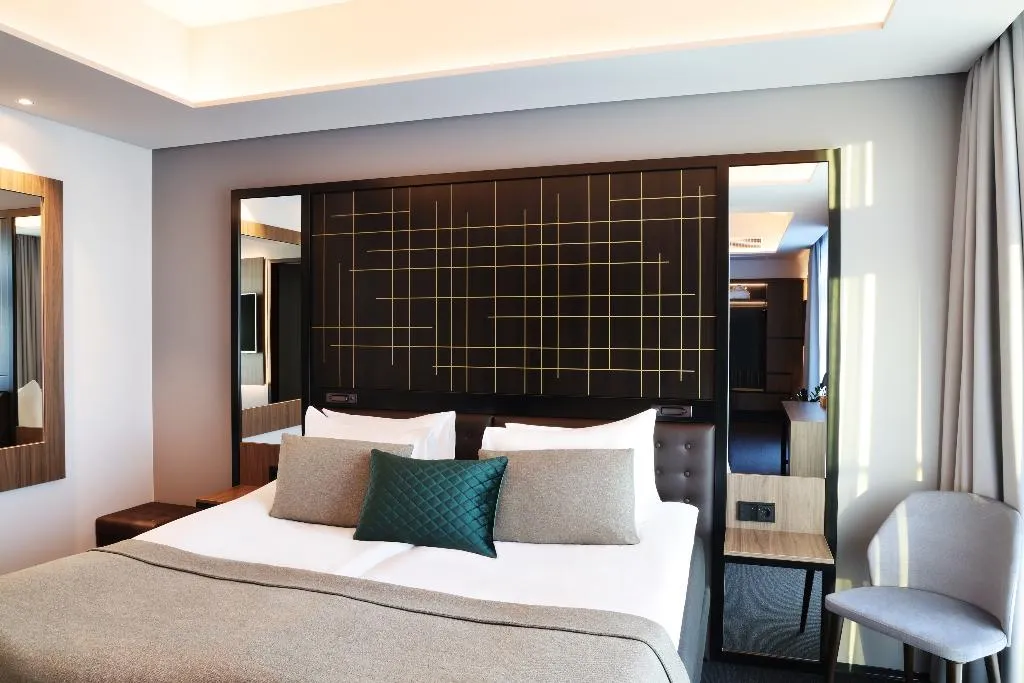 JUNIOR SUITE STANDARD Room, TOP CityLine Hotel Reykjavik Saga, Reykjavik