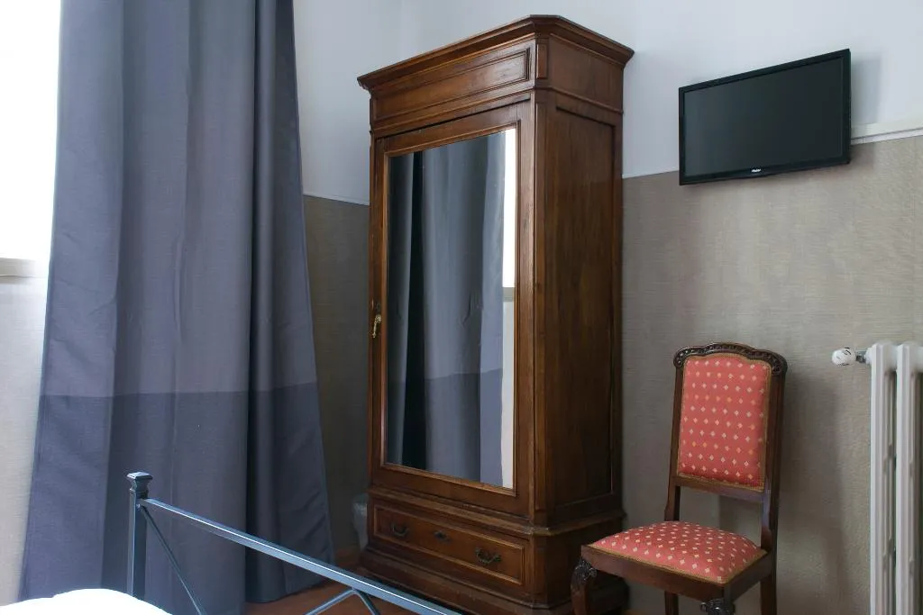 Room, Loggia Fiorentina, Florence