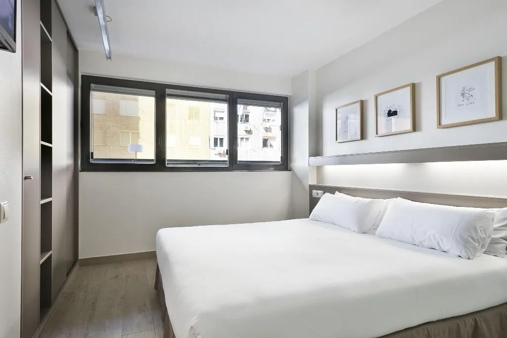 FAMILY ROOM TWO BEDS Room, Bcn Montjuic, Barcelona