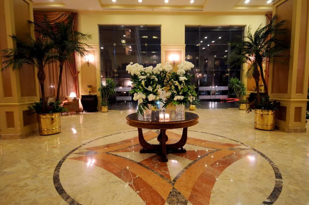 Lobby, Grand Pyramids, Cairo