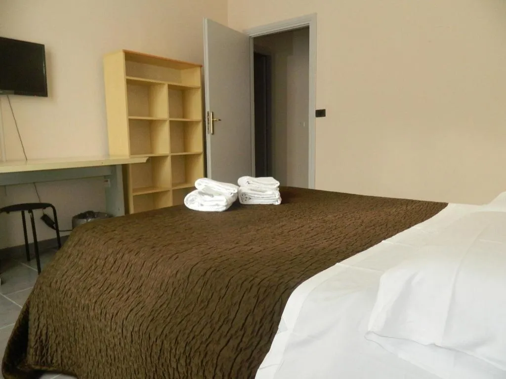 Room, Hotel Ciao, Naples