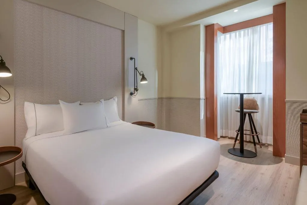 Room, AC Madrid Los Vascos, Madrid