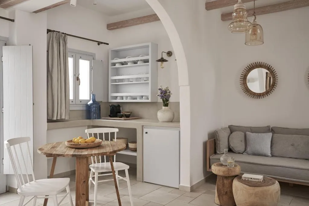 Room, Makris Beach Hotel, Santorini