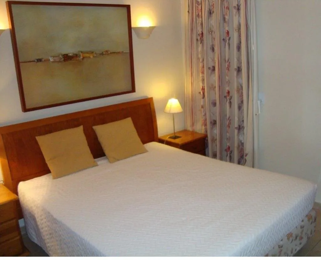 APARTMENT TWO BEDROOMS Room, Vila Do Castelo, Algarve