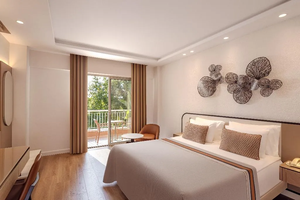 FAMILY ROOM DELUXE Room, AKKA Hotels Antedon, Antalya