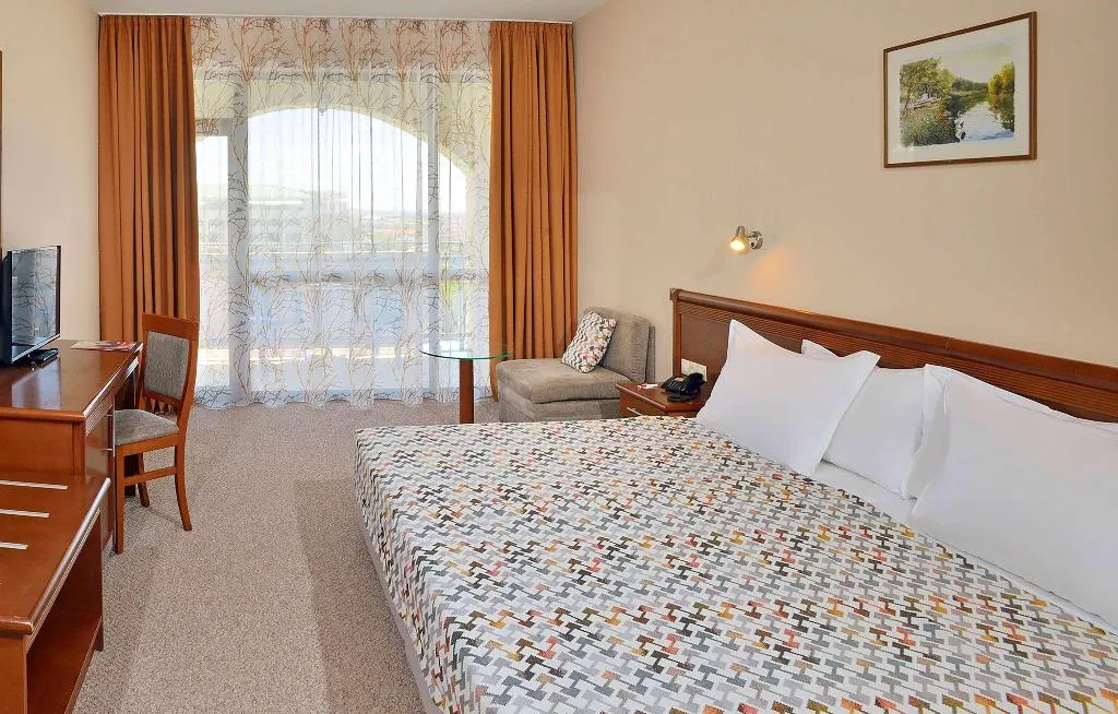 FAMILY ROOM SEA VIEW Room, Sol Nessebar Bay Resort, Bourgas