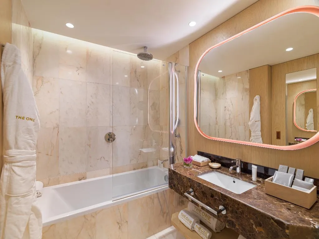 DOUBLE SINGLE USE DELUXE Room, The One Palacio Da Anunciada, Lisbon
