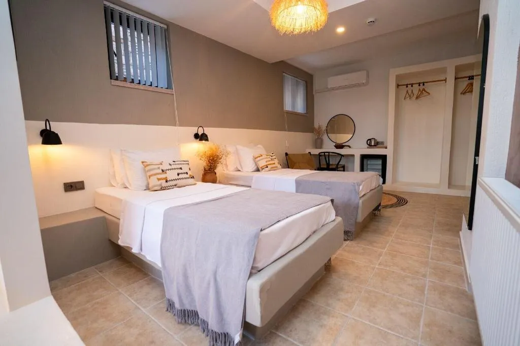 Room, Ajlan oia, Izmir