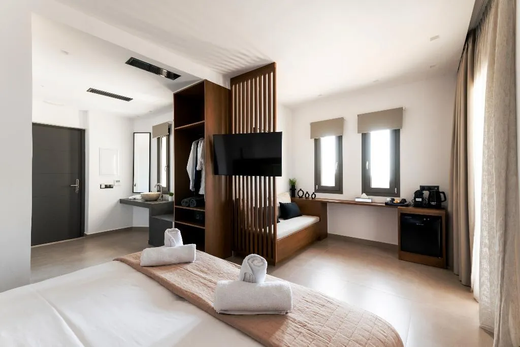 JUNIOR SUITE DELUXE WITH BALCONY Room, Evi Suites & Villas, Mykonos