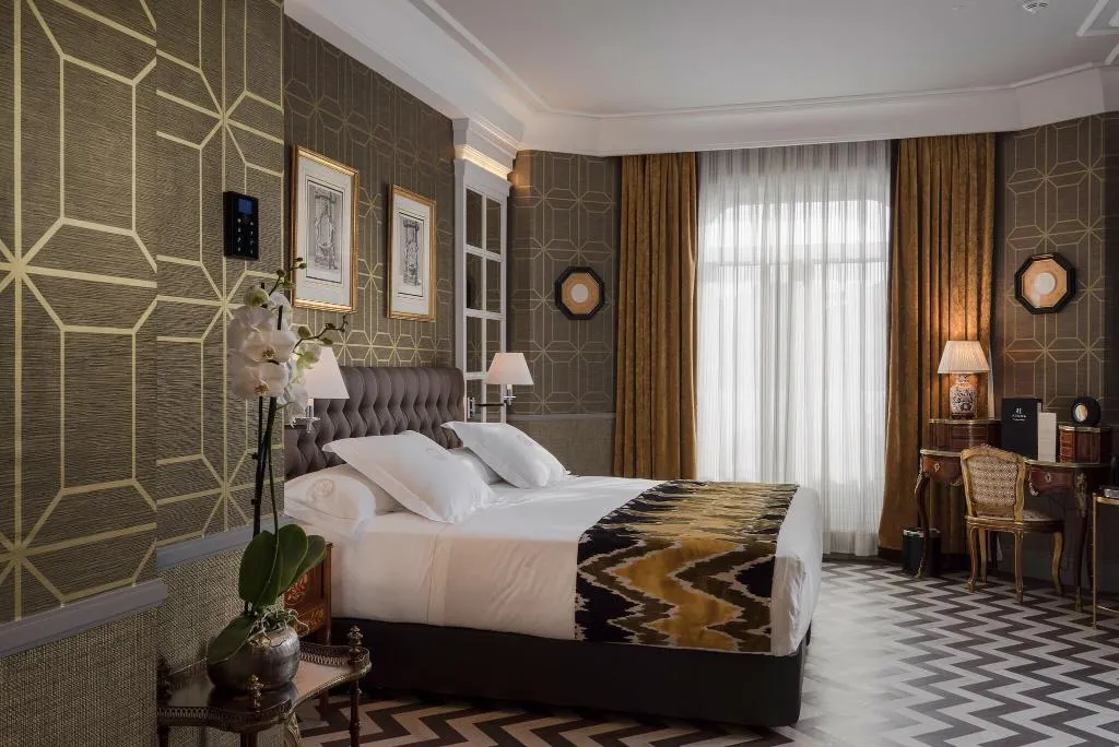JUNIOR SUITE QUEEN SIZE BED Room, Relais & Châteaux Heritage Madrid, Salamanca