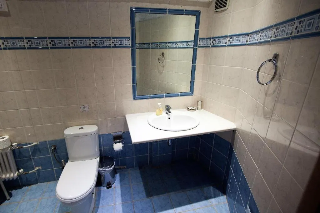 Room, Thomas Beach Hotel, Athens
