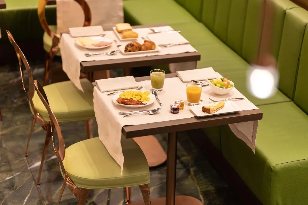 Restaurant, Ariston Hotel, Milan