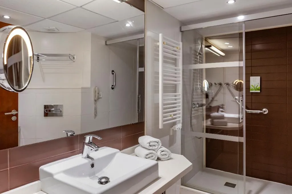 APARTMENT CAPACITY 6 TWO BEDROOMS Room, Sahara Sunset, Costa Del Sol