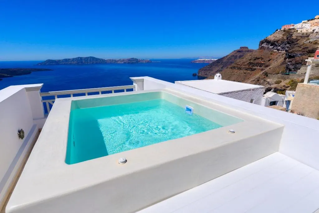 Sports and Entertainment, Iriana Suites, Santorini
