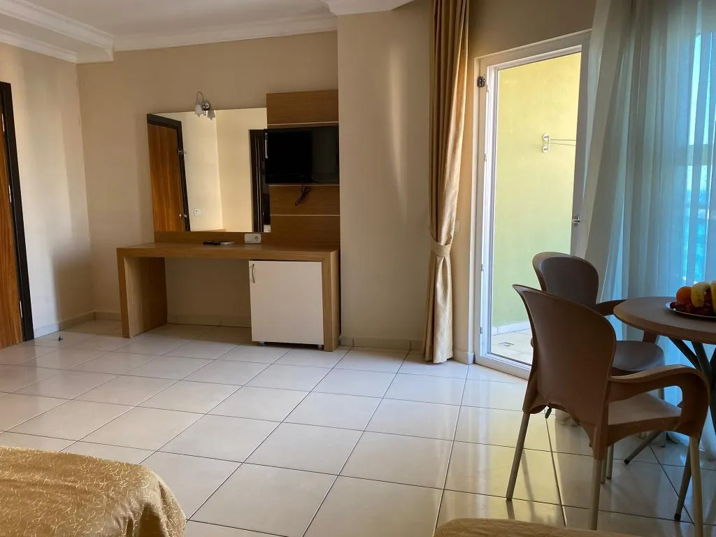 TWIN TWO BEDROOMS ONE BATHROOM Room, Green House City Hotel, Antalya