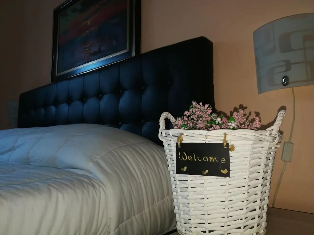 Room, Dante Rooms, Catania