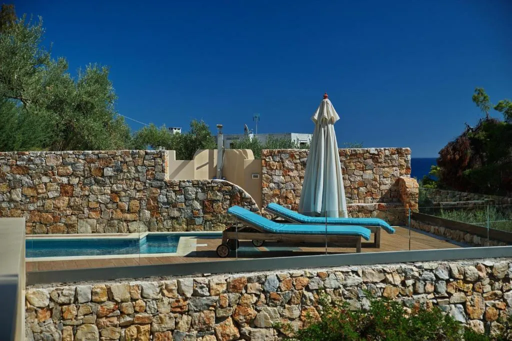 SUITE ONE BED Room, Alonissos Beach Bungalows & Suites Hotel, Skiathos