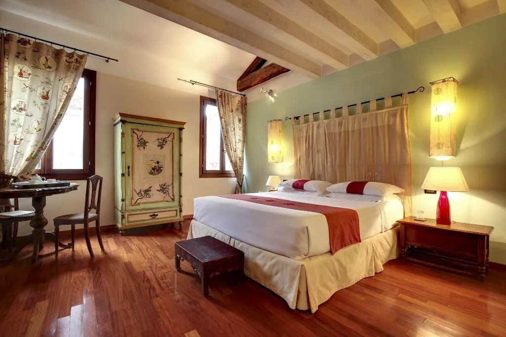 Room, La Villeggiatura, Venice