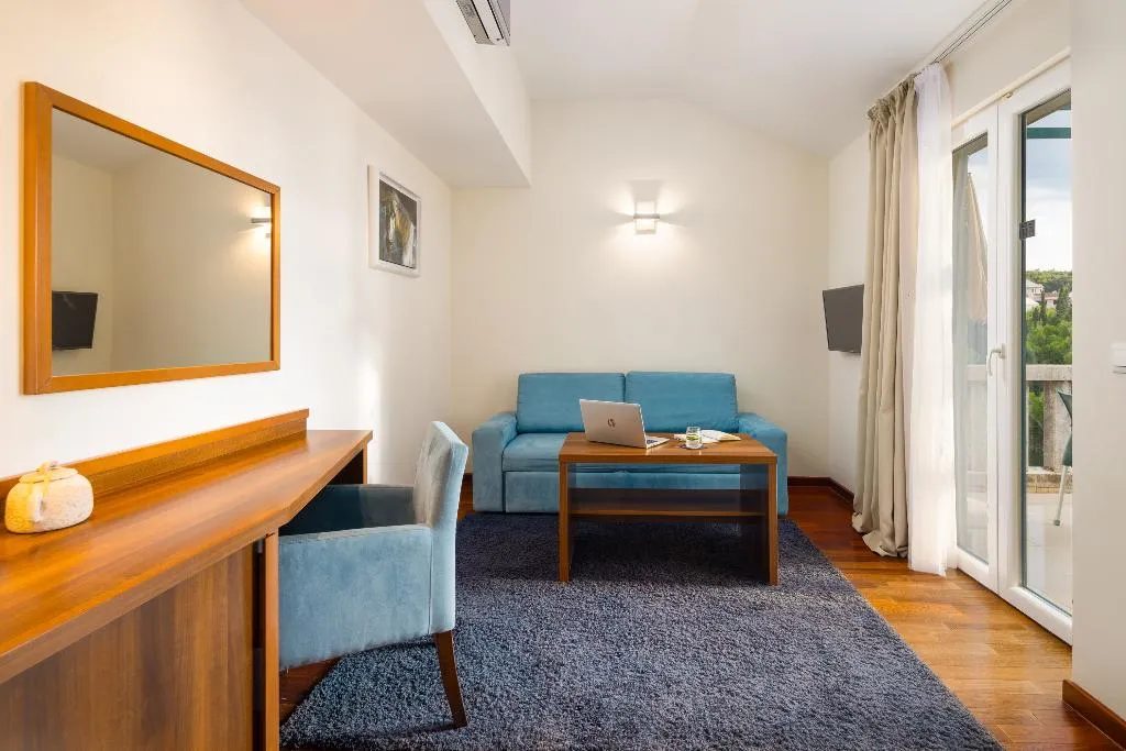 SUITE DELUXE PREMIUM Room, Aminess Vival Velaris Resort, Split