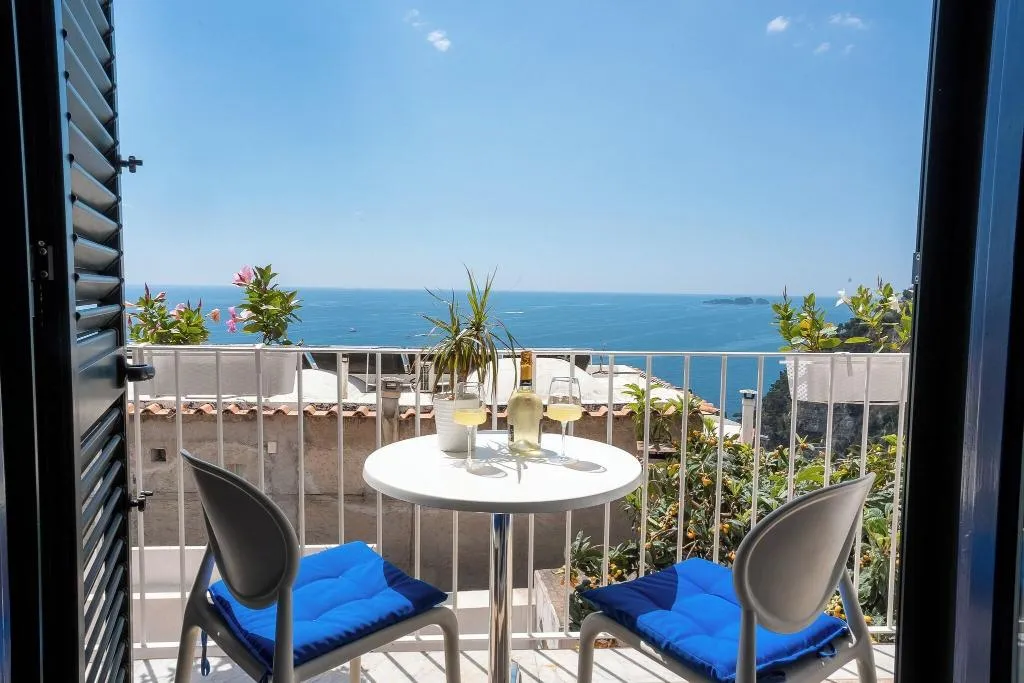 Terrace, B&B Casa Nilde Positano, Naples