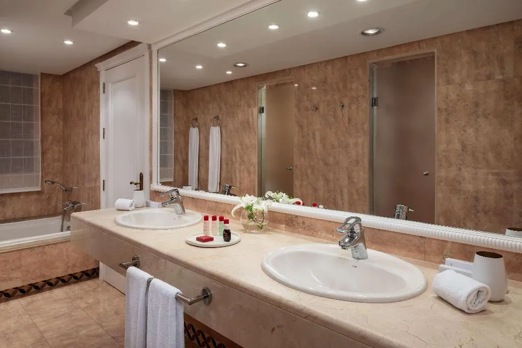 SUITE Presidential Room, Palacio de Sancti Petri Gran Melia, Costa De La Luz