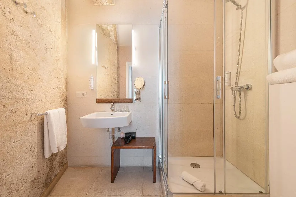 Double or Twin STANDARD Room, Brondo Architect, Majorca