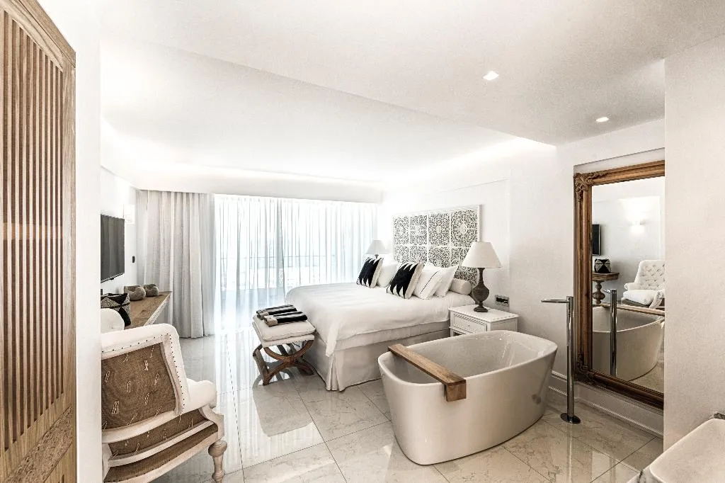 Double or Twin LUXURY Room, Abaton Island Resort & Spa, Crete