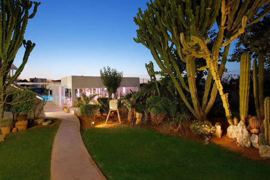 Terrace, Oasis Beach Hotel, Crete