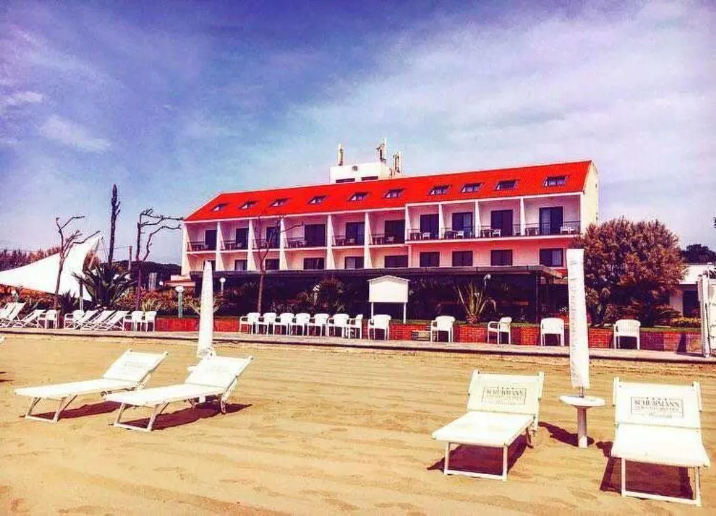General view, Schuhmann Strandhotel, Naples