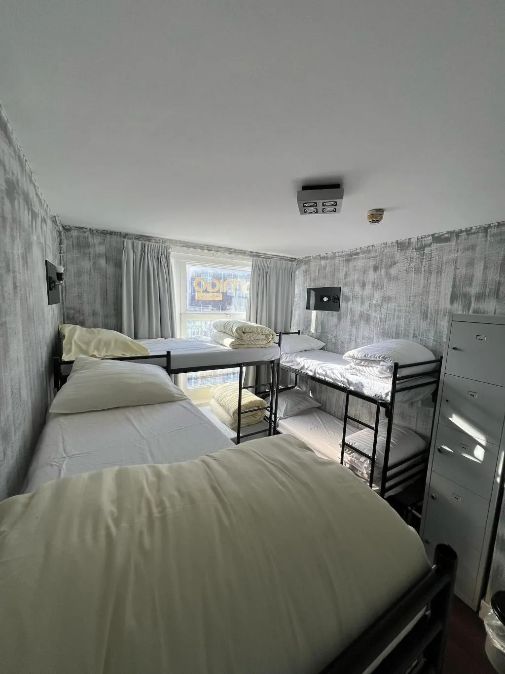 Room, Amigo Budget Hostel, Amsterdam