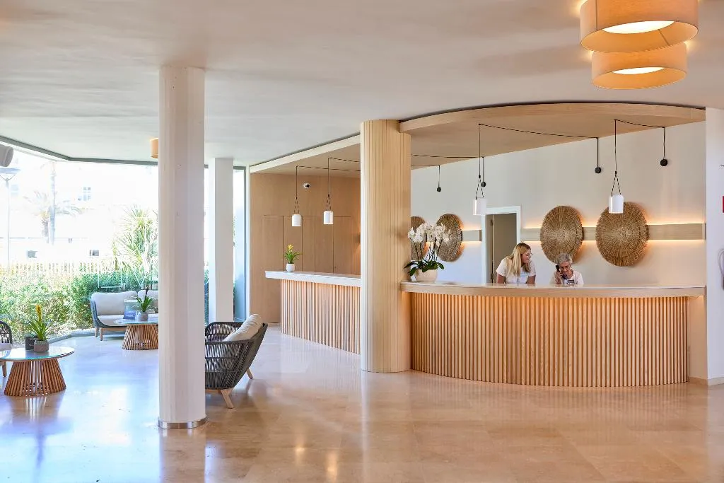 Lobby, Apartamentos Sol de Alcudia, Majorca