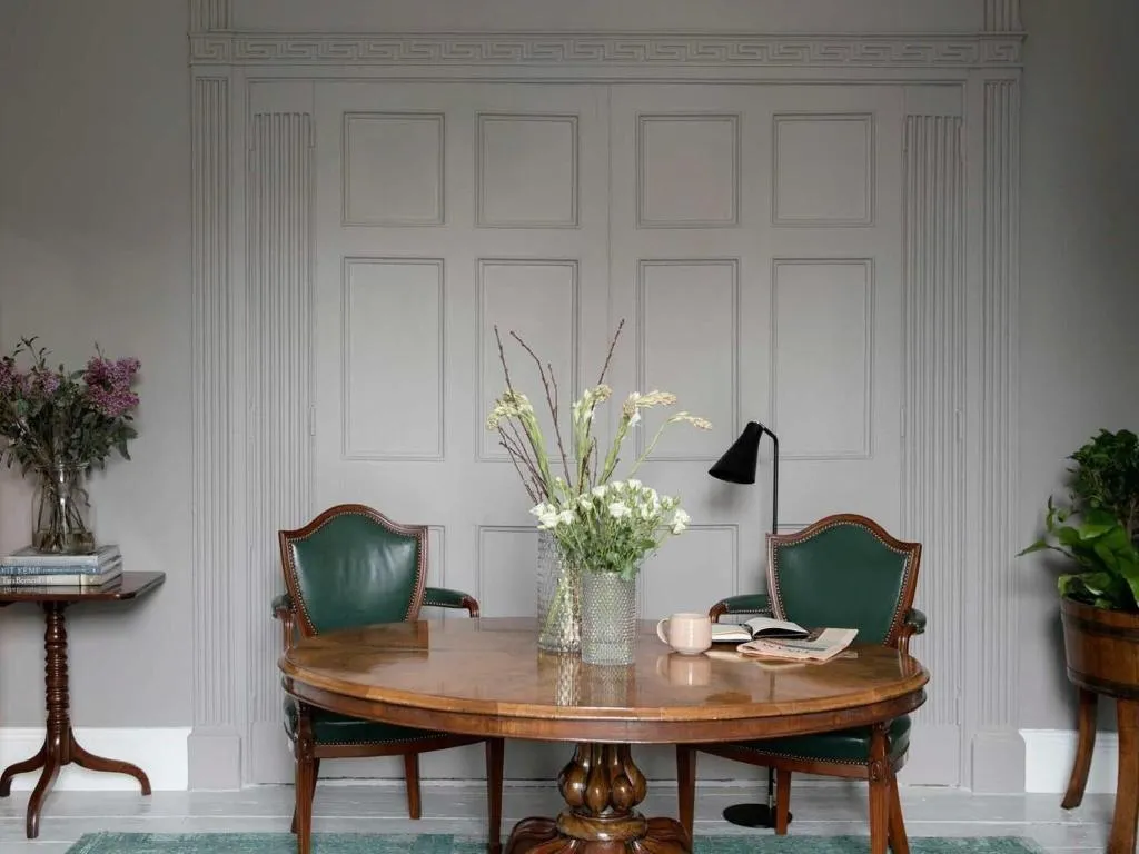 Lobby, Pembroke Hall, Dublin