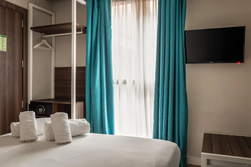 DOUBLE STANDARD Room, Arya Stadium Hotel, Barcelona