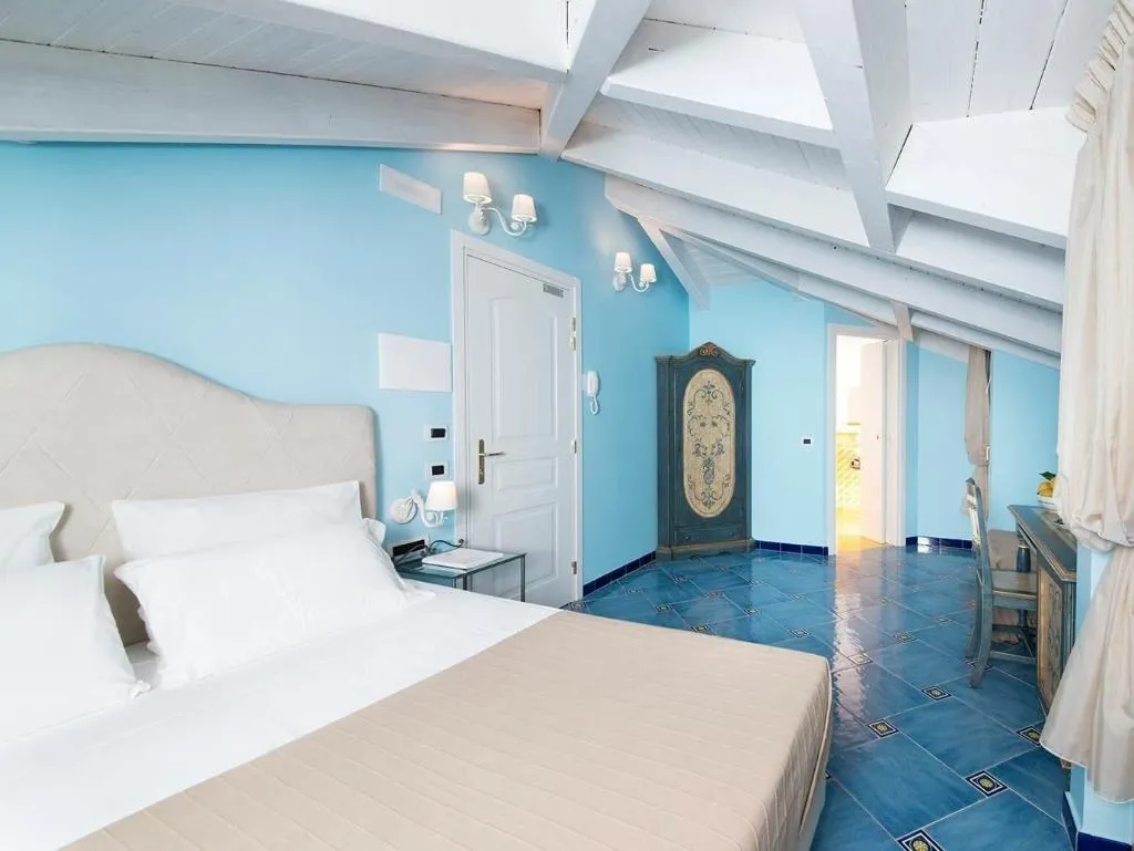 Room, B B Villa Fabiana, Naples