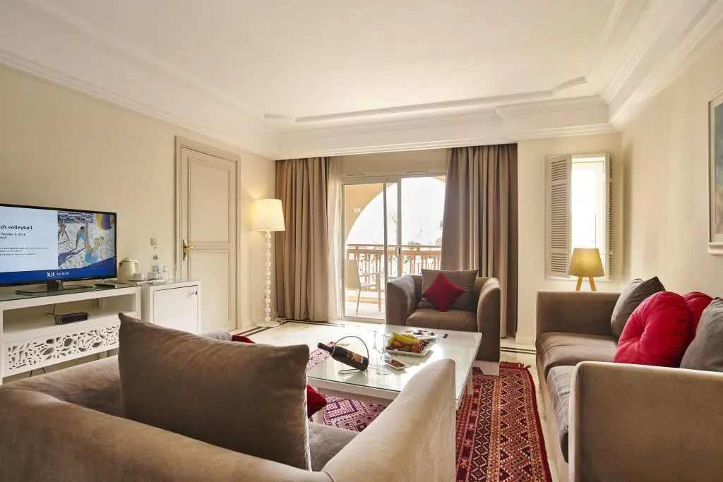 JUNIOR SUITE QUEEN SIZE BED Room, TUI BLUE Palm Beach Palace, Tunisia