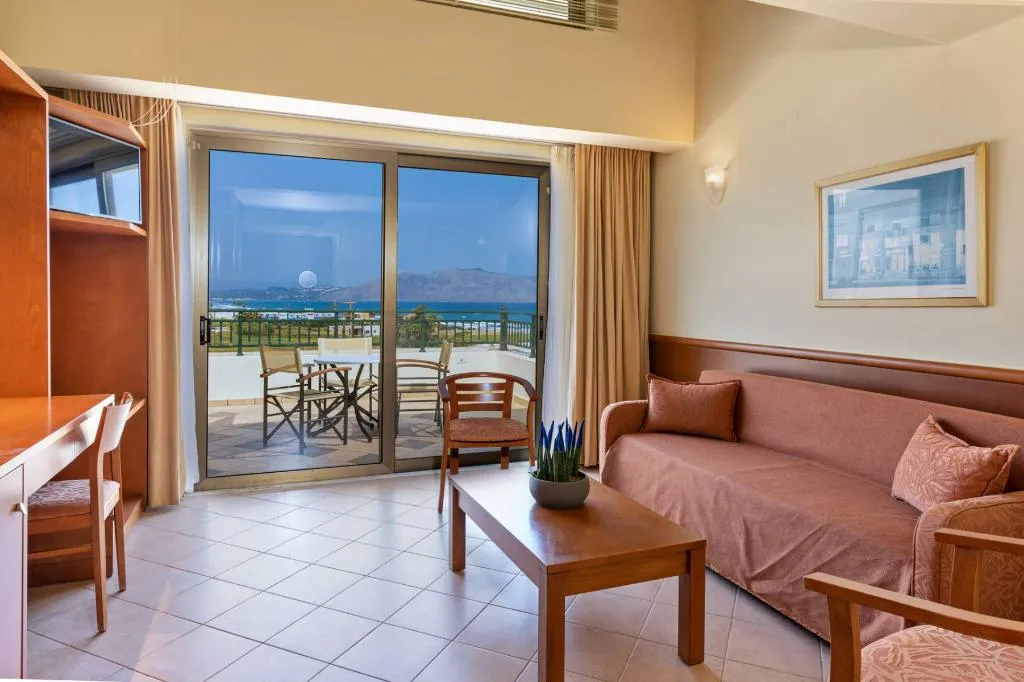 Room CAPACITY 4 Room, Hydramis Palace Beach Resort, Crete