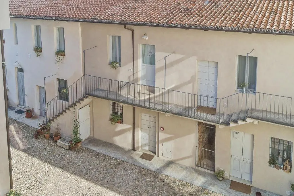 General view, Locanda San Bernardo, Milan