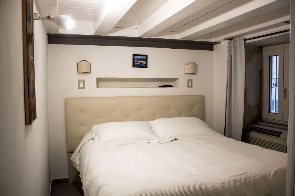 Room, Aretusa Vacanze B&B, Catania