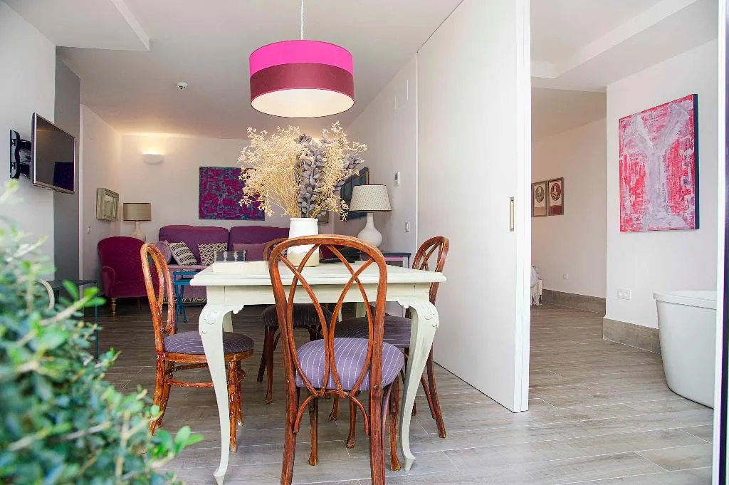 APARTMENT DELUXE Room, Overland Suites Catedral Luxury Apartments, Seville