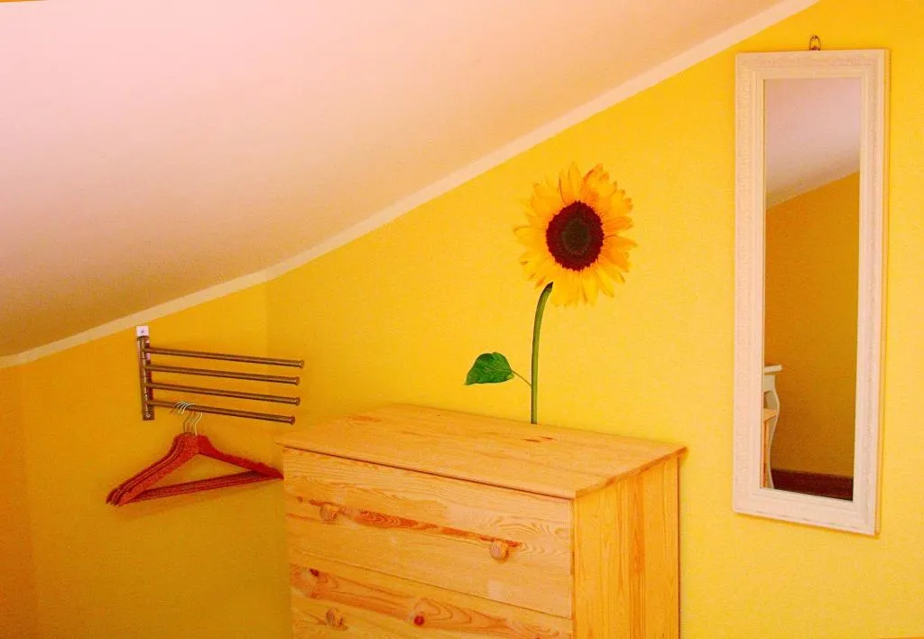 Room, City-in-hostel-B&B, Catania