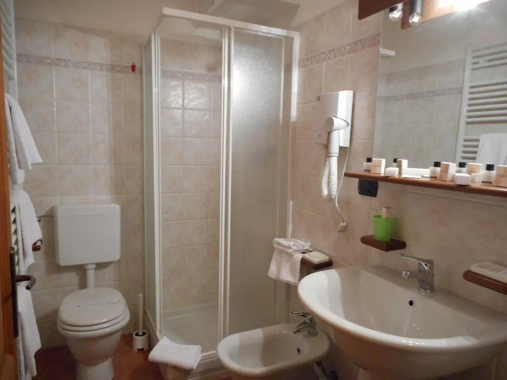 Room, Casalpina Don Barra, Milan
