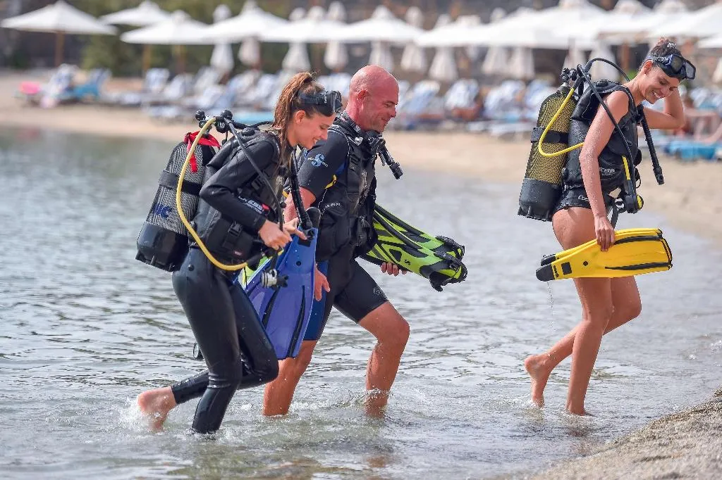 Sports and Entertainment, Grand Resort Lagonissi, Athens