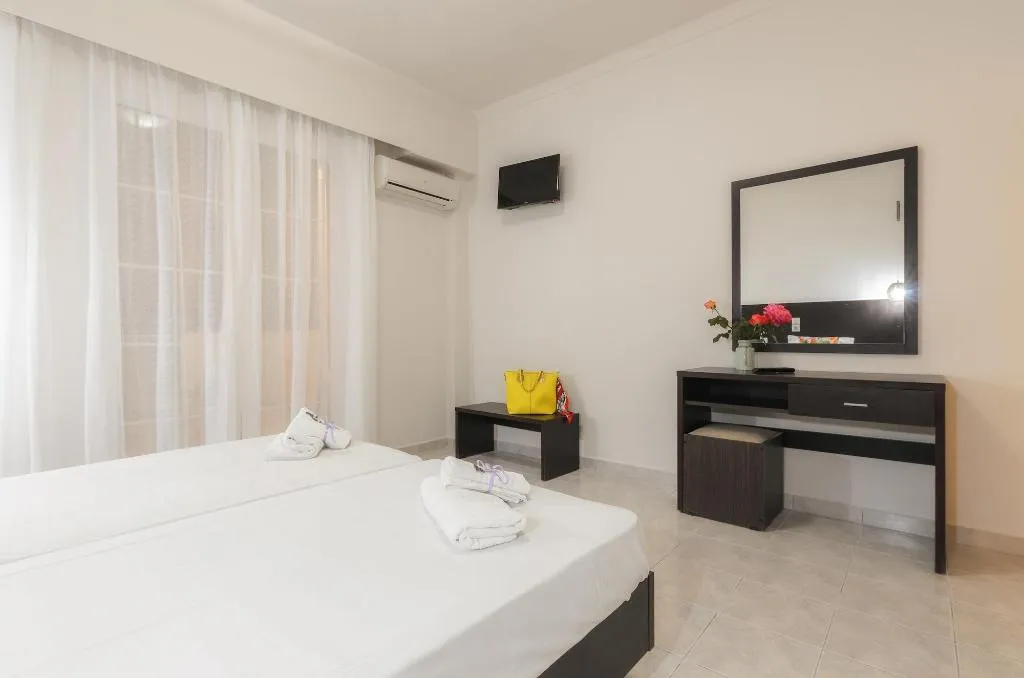 Room, Mouria Studios & Apartments, Zante