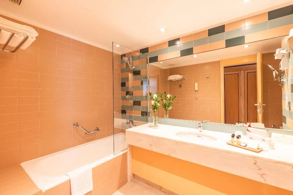 JUNIOR SUITE STANDARD Room, Roma, Lisbon