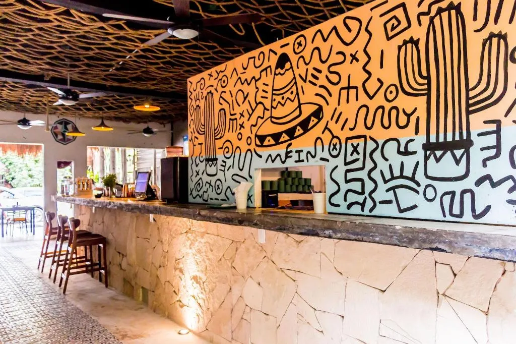 Restaurant, oOstel Smart Hostel - Tulum Playa, Cancun Area