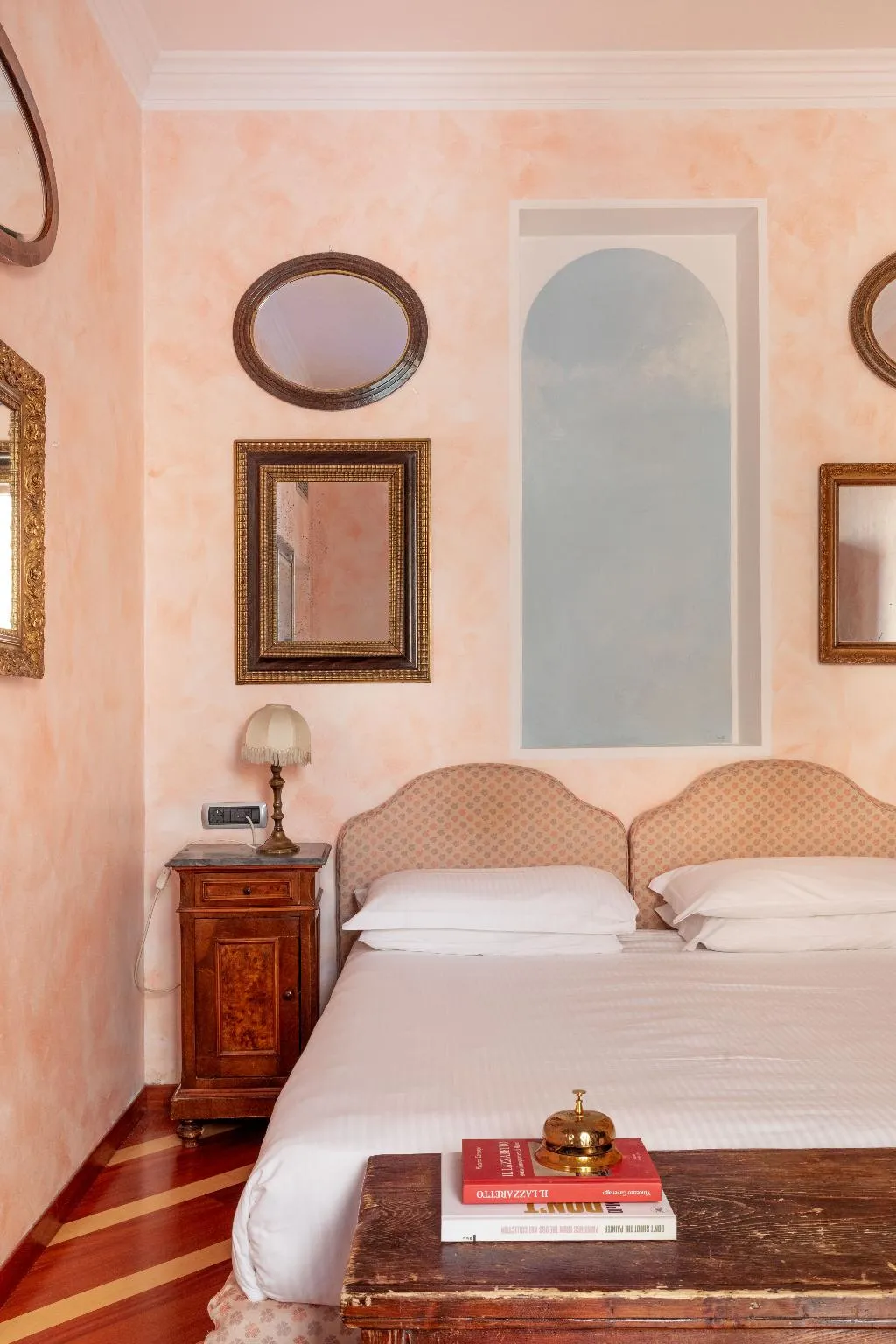 DOUBLE STANDARD Room, Sanpi Milano, Milan