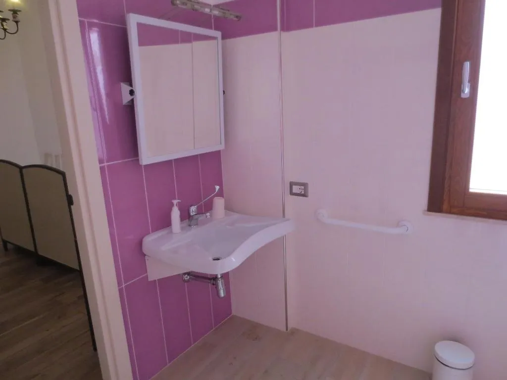 Room, B&B Vergilia, Catania