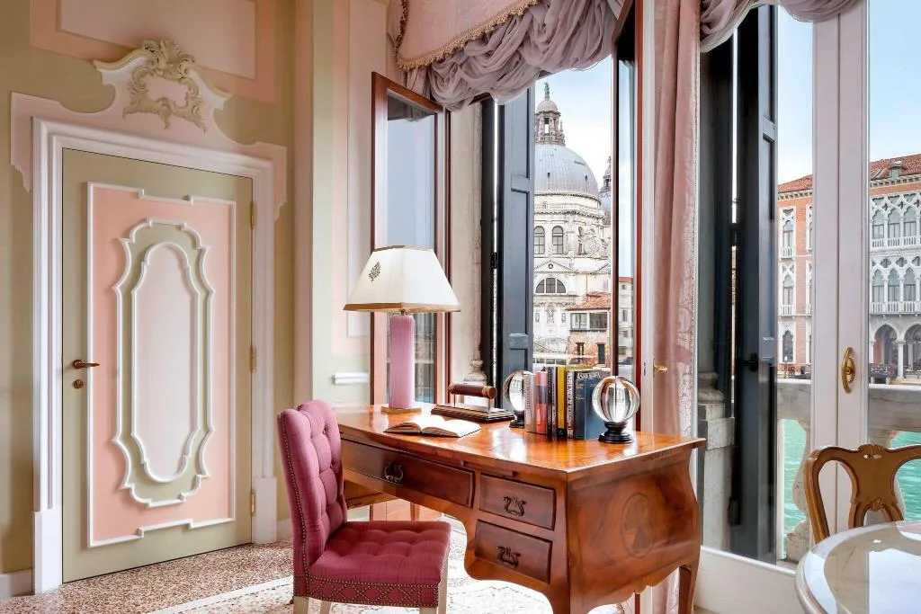 Room, The Gritti Palace, a Luxury Collection Hotel, Venice